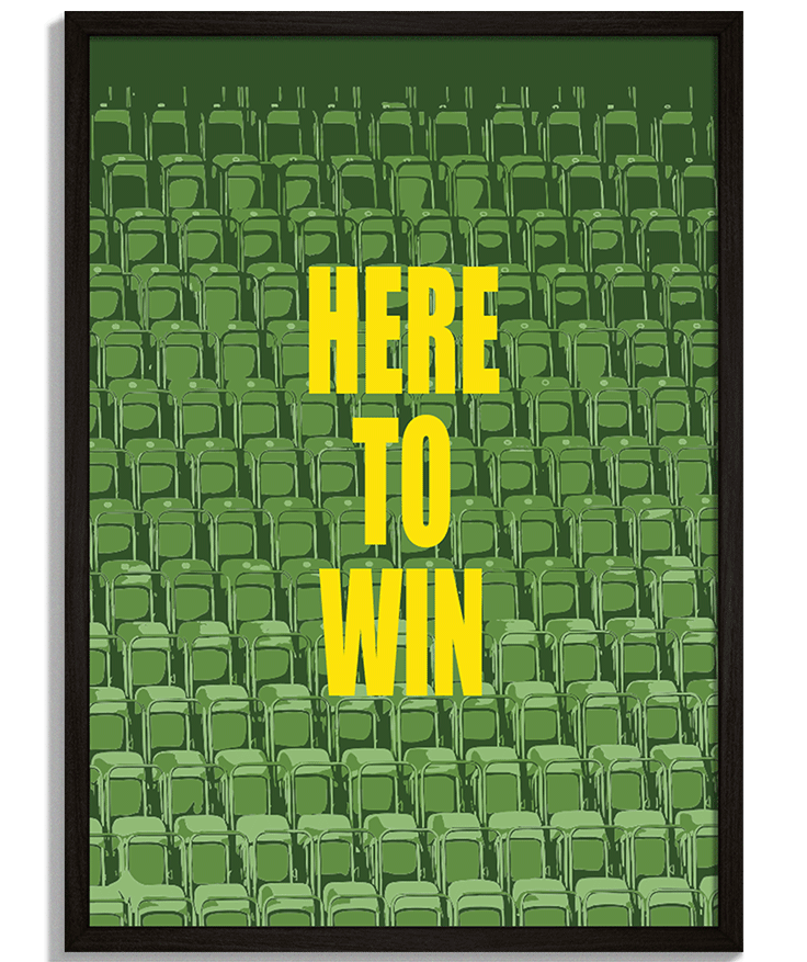 Here To Win | Motivačné Obrazy Motivačné citáty na stenu do kancelárie - Žltý nápis Here To Win na pozadí zelených sedadiel - čierny rám - decorme.sk